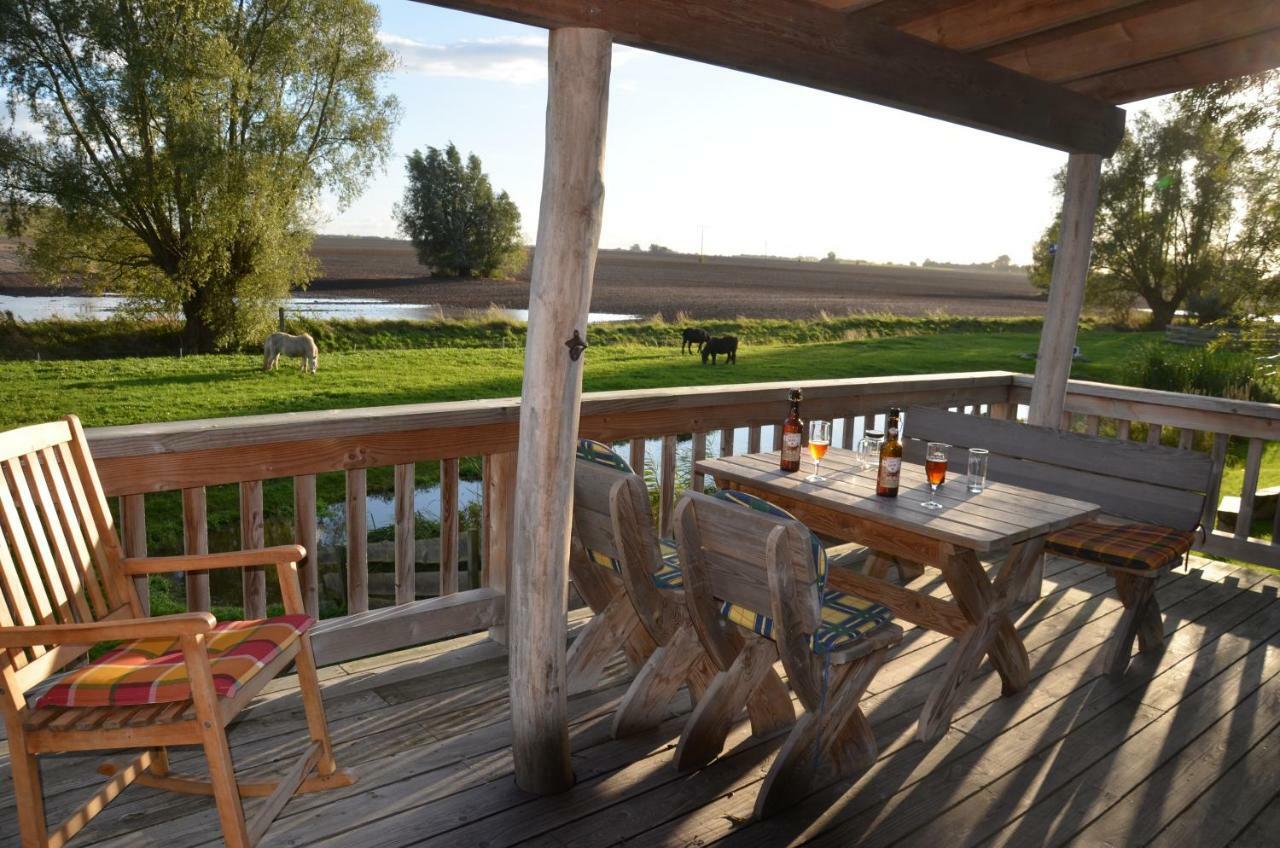 Horse Lake Ranch Neuendorf  Exterior foto