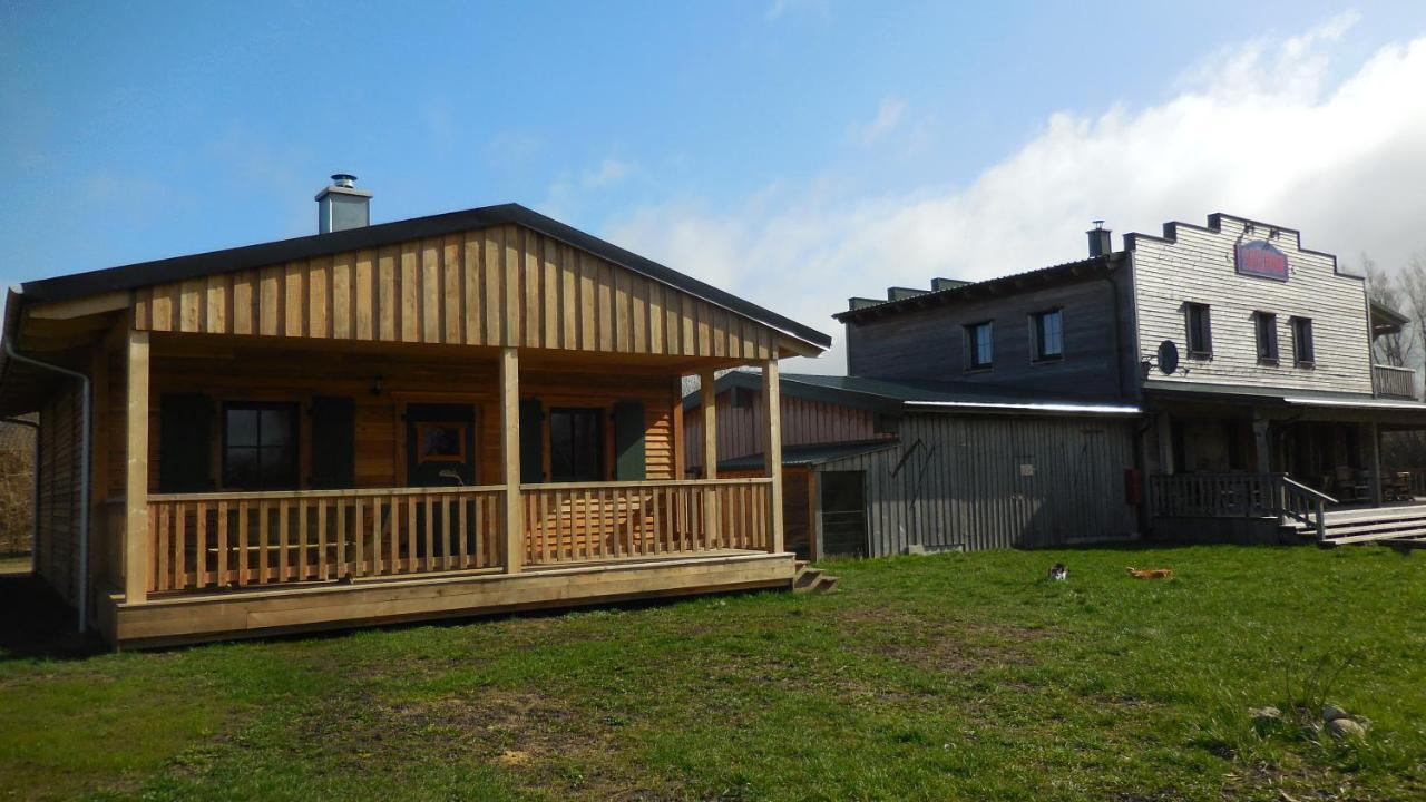 Horse Lake Ranch Neuendorf  Exterior foto